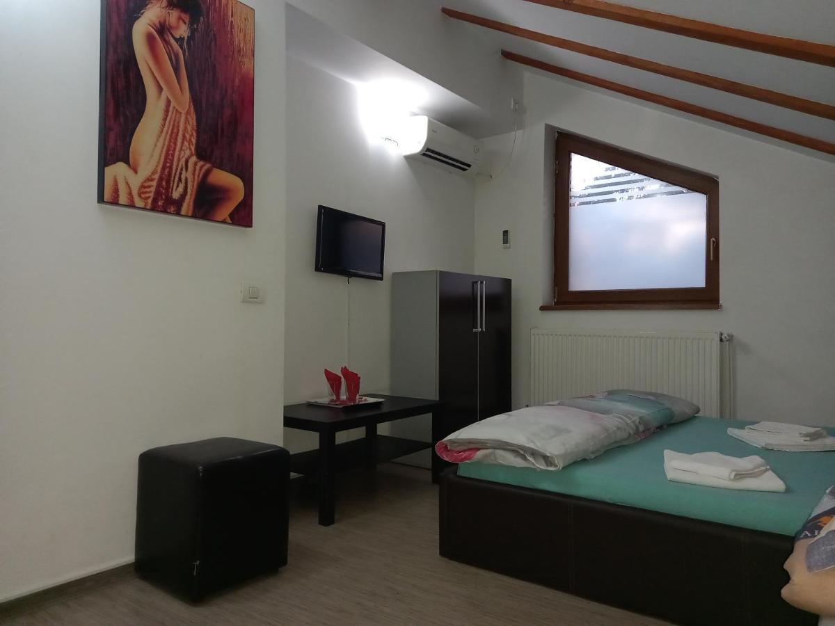 Villa Zorba Βουκουρέστι Εξωτερικό φωτογραφία