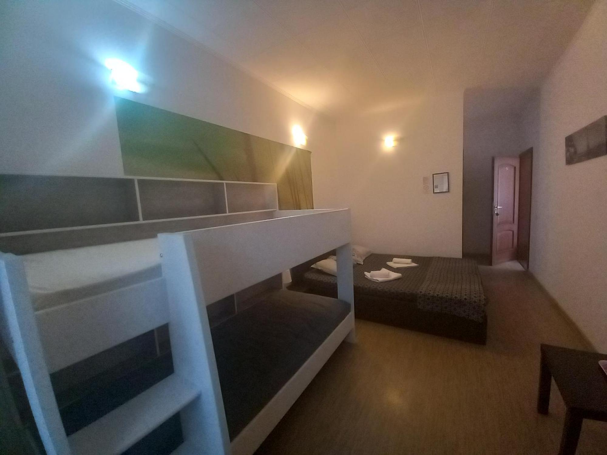 Villa Zorba Βουκουρέστι Δωμάτιο φωτογραφία