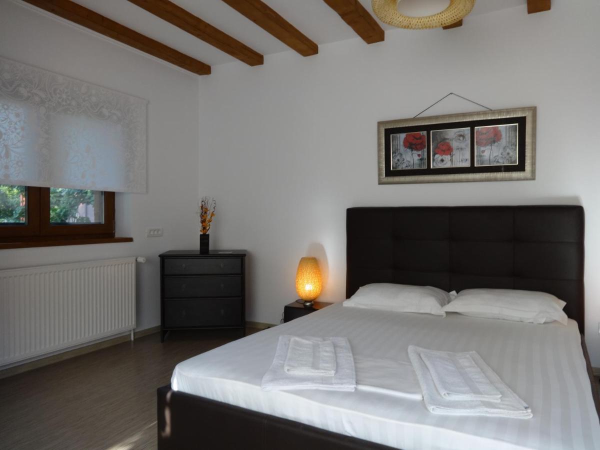 Villa Zorba Βουκουρέστι Δωμάτιο φωτογραφία